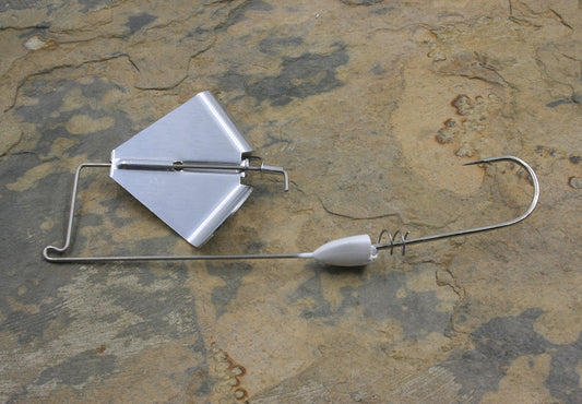 BOSS Amphibian Buzz Bait White 3/8 oz Silver Blade