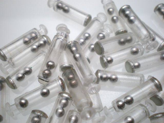 small mushroom rattle clear 20 pk